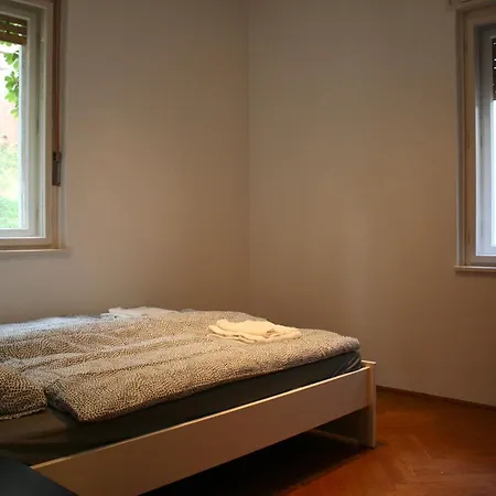 דירה Castle Stallion