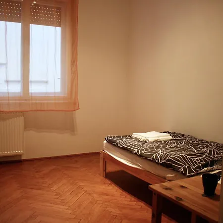 Castle Stallion Apartment